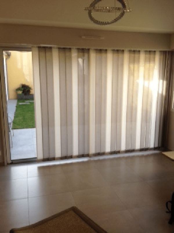 BAIE OUEST Menuiserie Interieure Rennes STORES INT 5