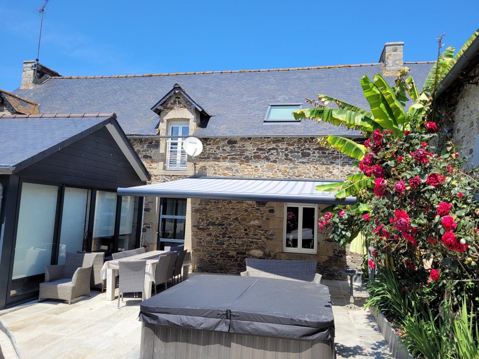 BAIE OUEST Menuiserie Interieure Rennes Stores Exterieur 3