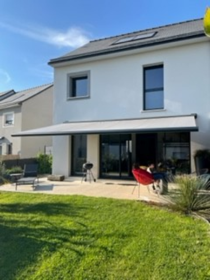BAIE OUEST Menuiserie Interieure Rennes BAIE OUEST STORE BANNE BOSJ03