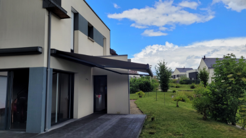 BAIE OUEST Menuiserie Interieure Rennes BAIE OUEST STORE BANNE BOSJIMG 20220602 125607