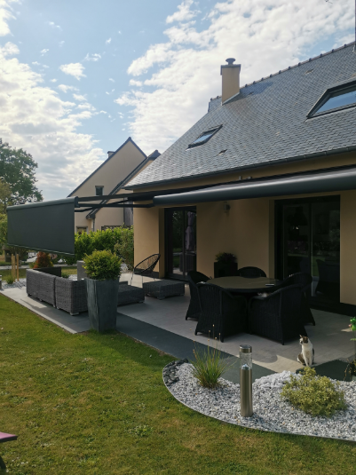 BAIE OUEST Menuiserie Interieure Rennes BAIE OUEST STORE BANNE BOSJIMG 20220602 174437