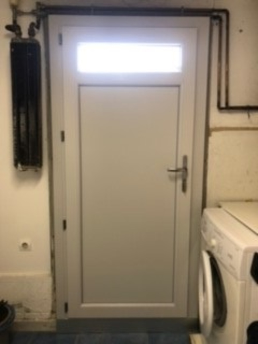 Baie Ouest Menuiserie Interieure Rennes PORTE DE SERVICE BAIE OUEST