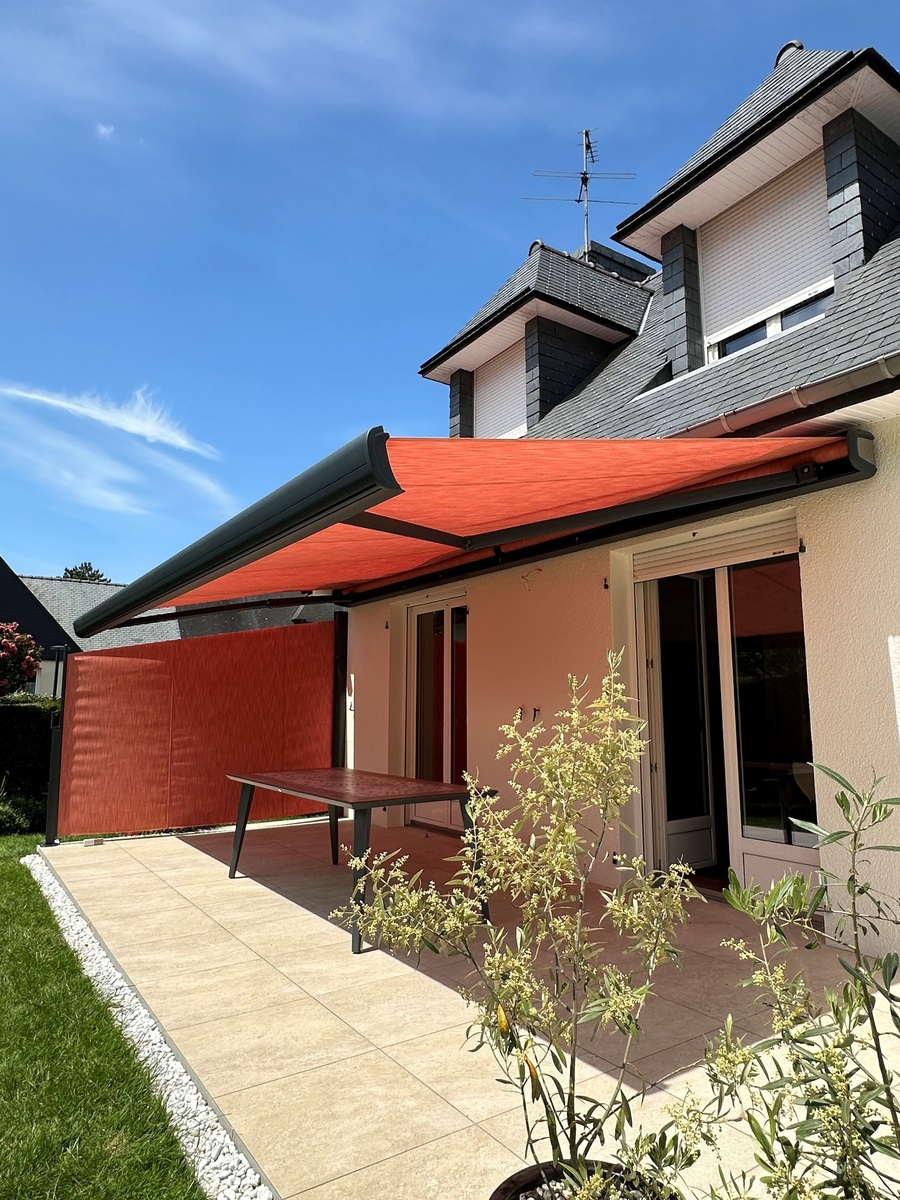 Baie Ouest Menuiserie Interieure Rennes STORE BANNE VOGUE BAIE OUEST LAMBREQUIN 3