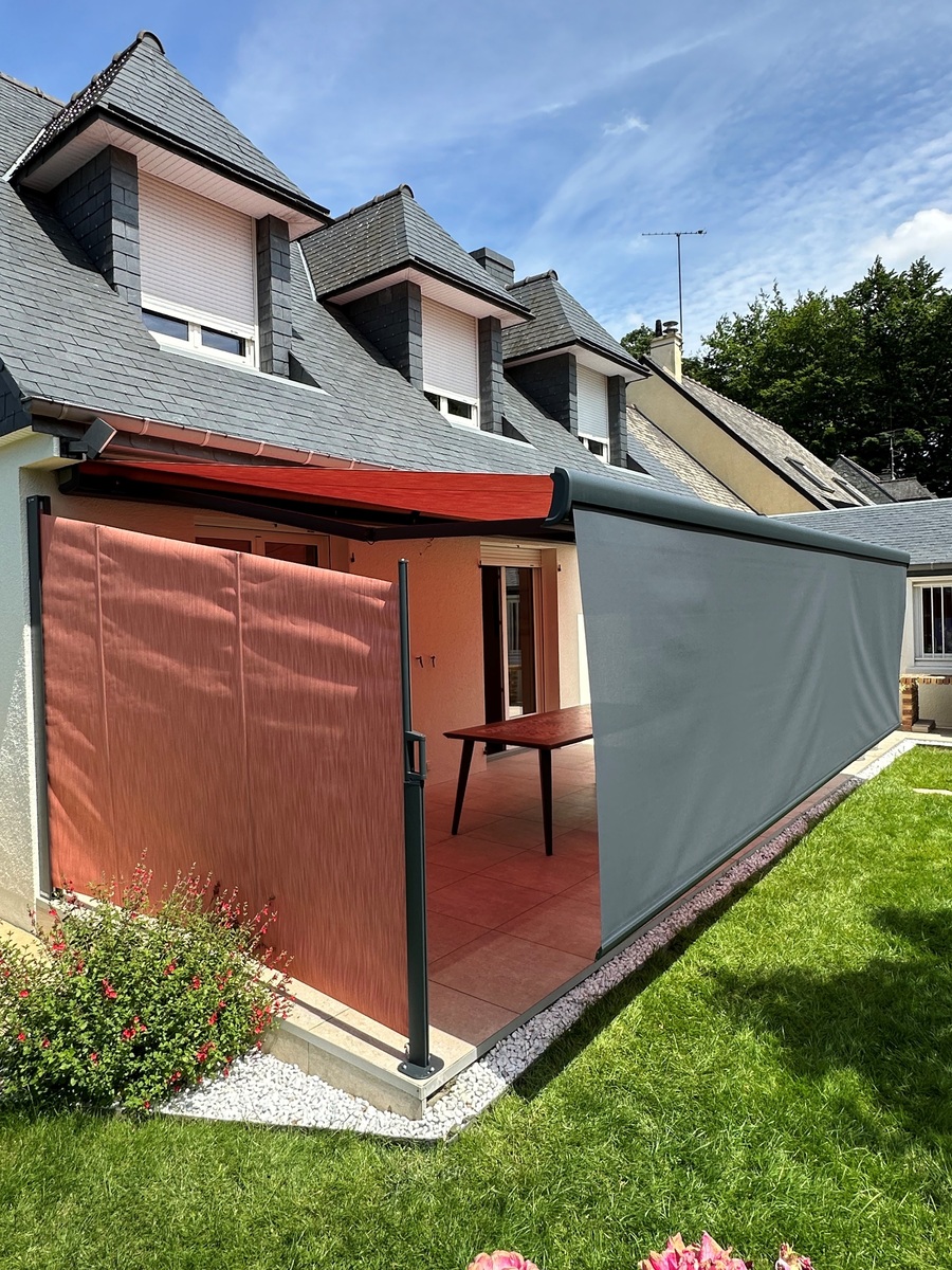 Baie Ouest Menuiserie Interieure Rennes STORE BANNE VOGUE BAIE OUEST SID LINE ET LAMBREQUIN